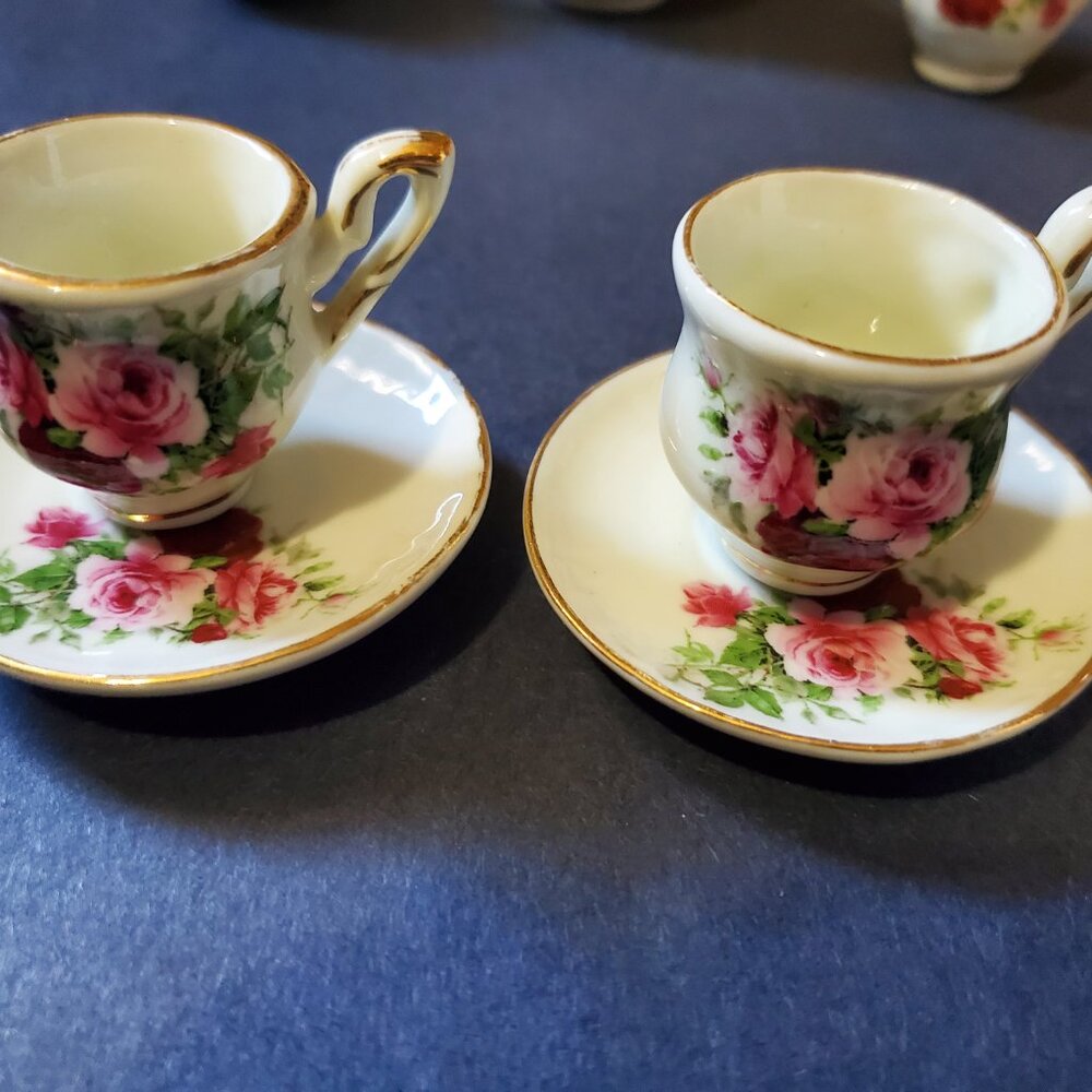Miniature Ceramic Tea Set - Picture 6 of 16